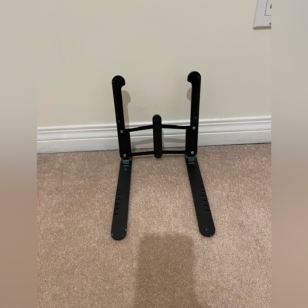 3/$10 final sale Adjustable Black Laptop Stand
